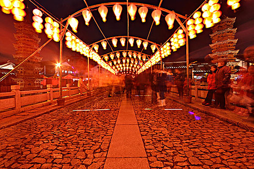 thuốc gà đá con nhộng đỏ